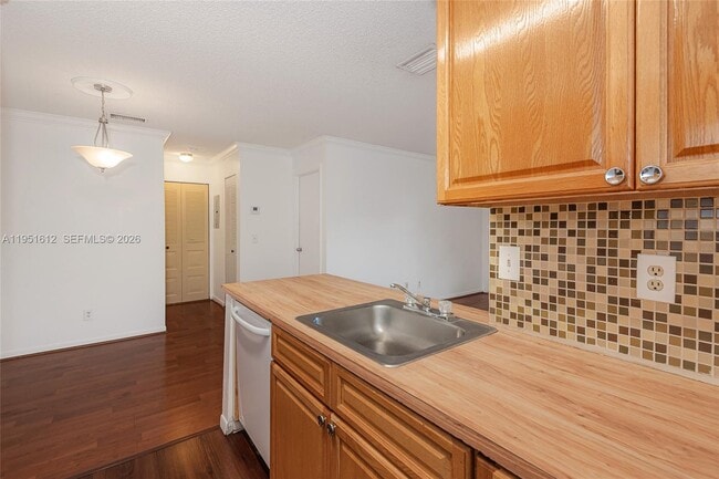 Building Photo - 714 NW 103rd Terrace