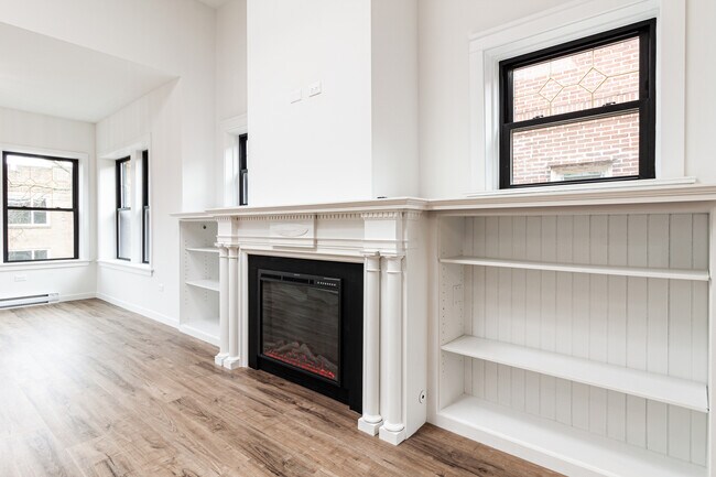 Building Photo - 1426 W Jonquil Terrace