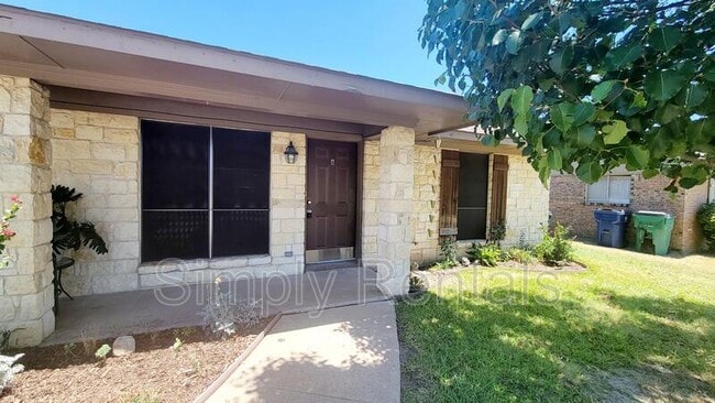 Building Photo - Stanford St 3102 - A