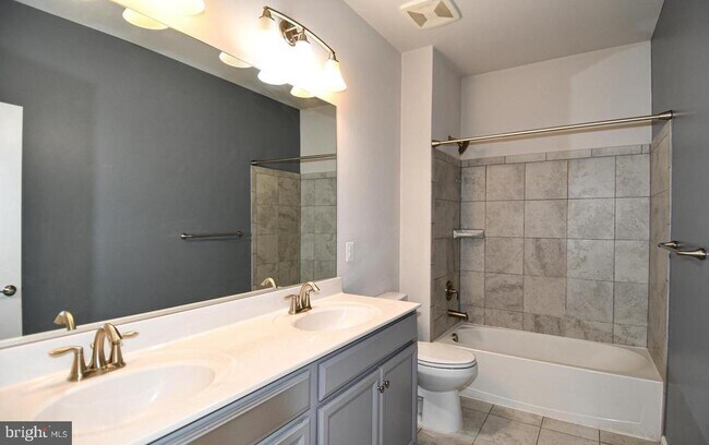 Building Photo - 20739 Heron Landing Dr