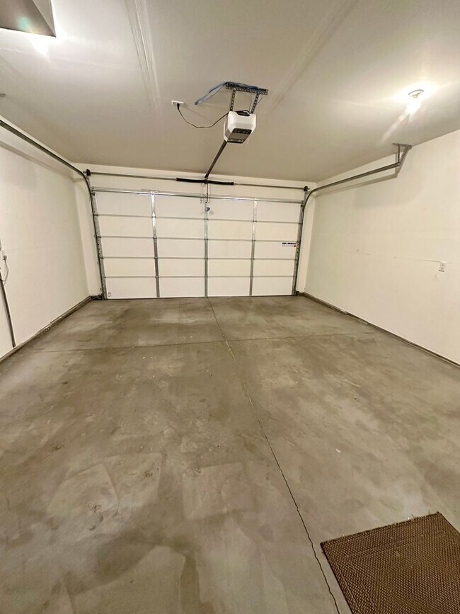 Building Photo - 51927 Lumberman Ln