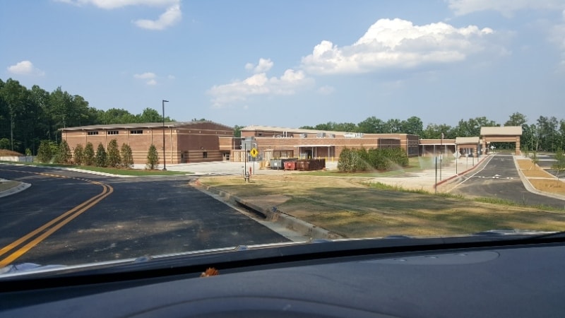 Building Photo - 404 St Claire Dr