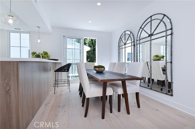 Building Photo - 4641 Cahuenga Blvd