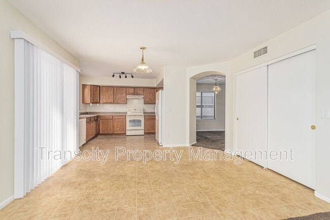 Building Photo - 8528 S 49th Ln