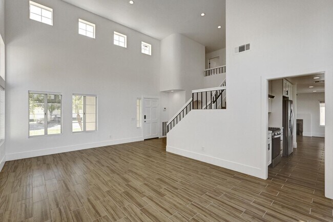 Building Photo - Beautiful 4-Bed, 2.5-Bath Home in Moreno Valley Ranch