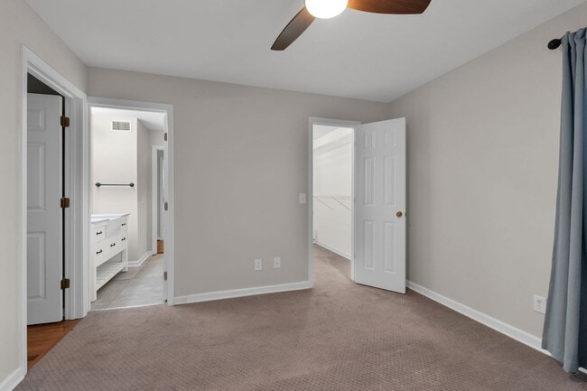 Building Photo - **A RARE FIND - GREEN HILLS CONDO WITH QUI...