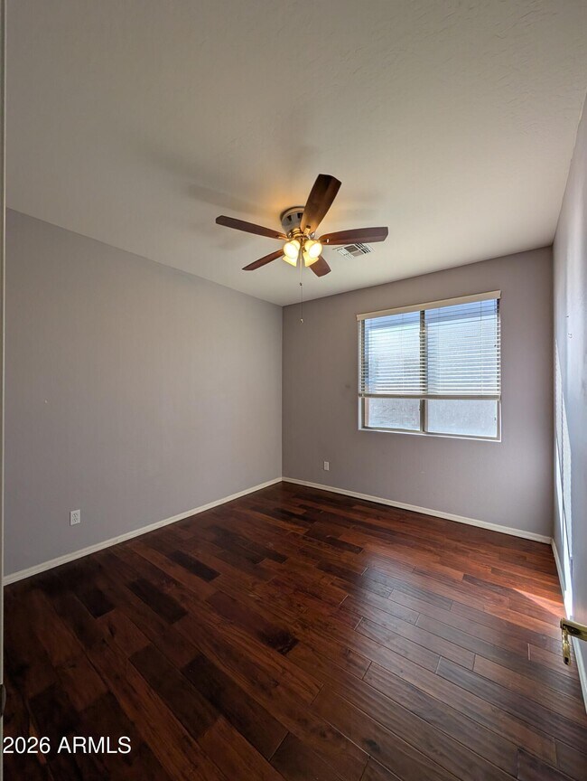 Building Photo - 337 West Swan Drive