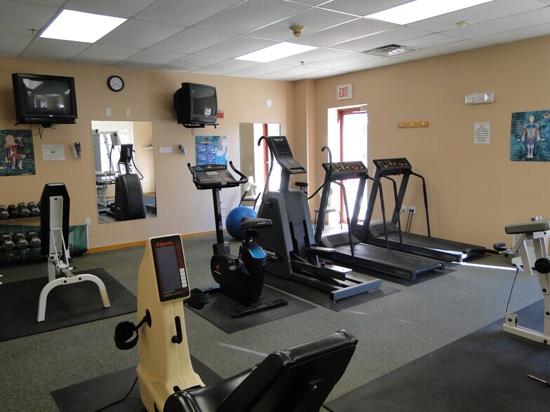 Building Photo - 301 Harbour Town Dr