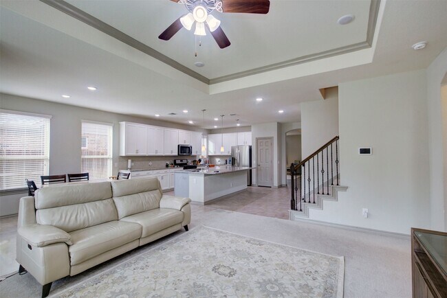 Building Photo - 9643 Thimbleweed Dr