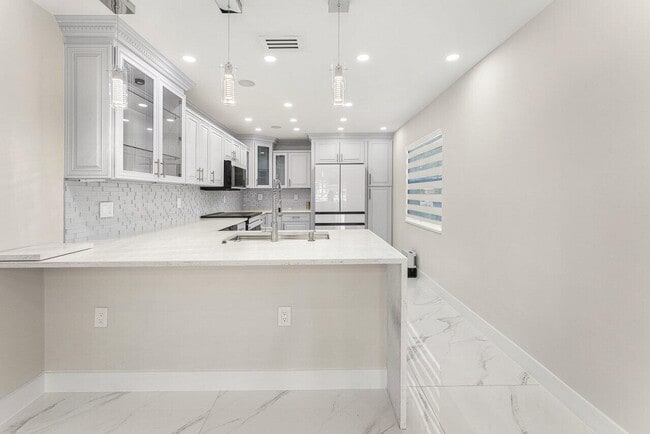 Building Photo - 6630 Spring Garden Run