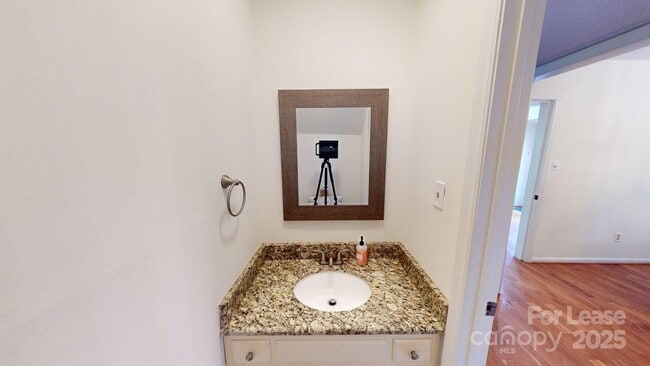 Building Photo - 4025 Woodfox Dr