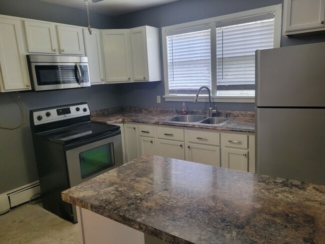 Building Photo - 2BR/1BA Gem In Washington