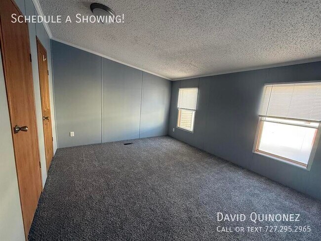 Building Photo - 6944 Country Ln