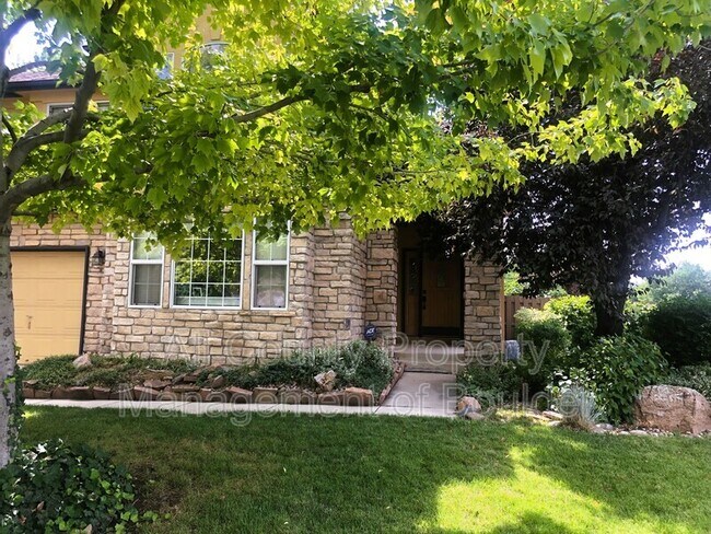 Building Photo - 1445 S Larkspur Ct
