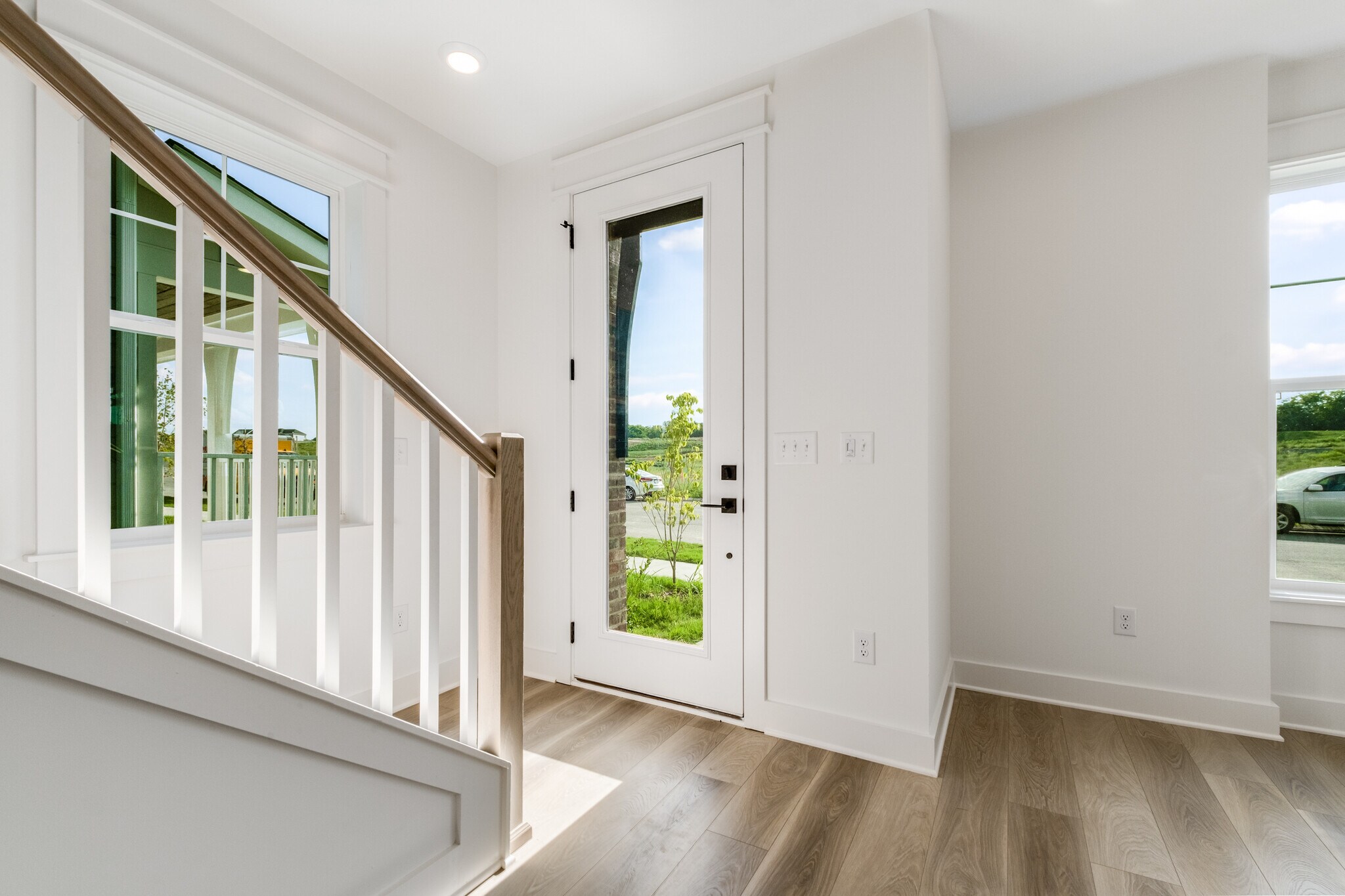 Building Photo - 153 Oasis Dr