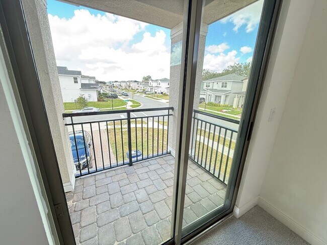 Building Photo - 5/4 spacious Saint Cloud Home