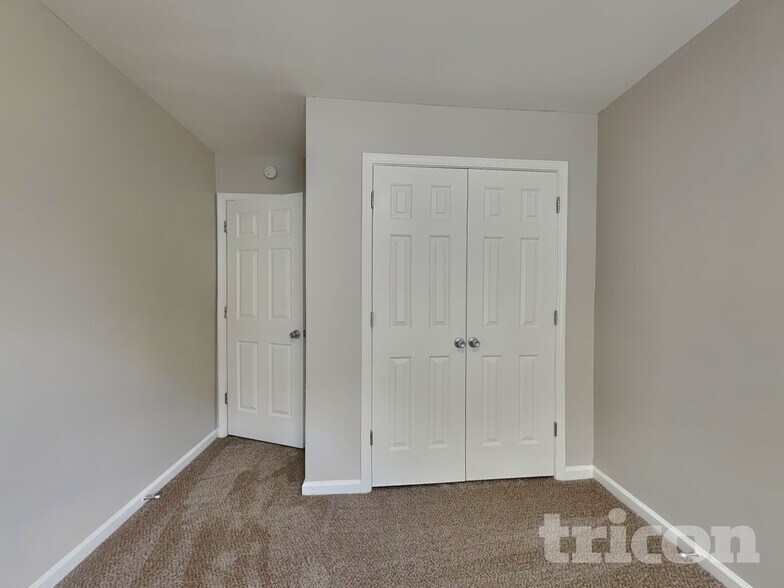 Building Photo - 4864 Sierra Way