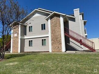 Building Photo - Chasewood Village