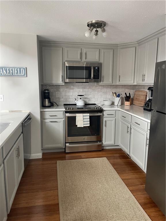 Building Photo - 222 Sweet Allen Farm Rd