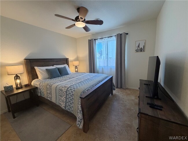 Building Photo - 2416 N Ridge Ave