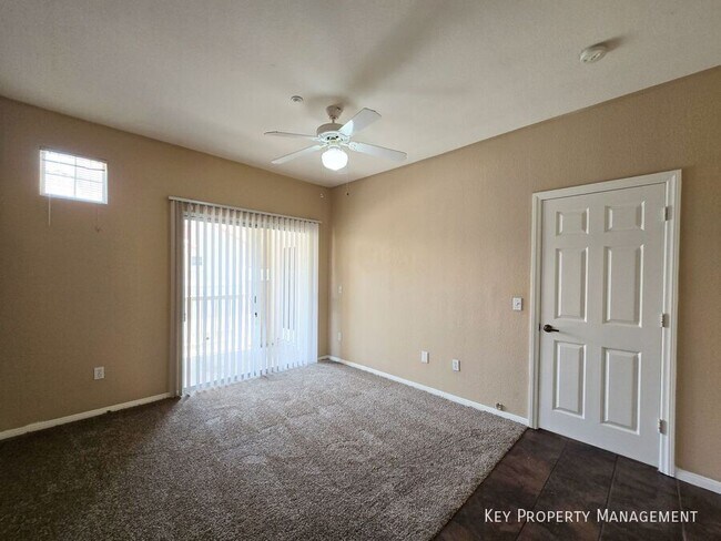 Building Photo - 5855 Valley Dr