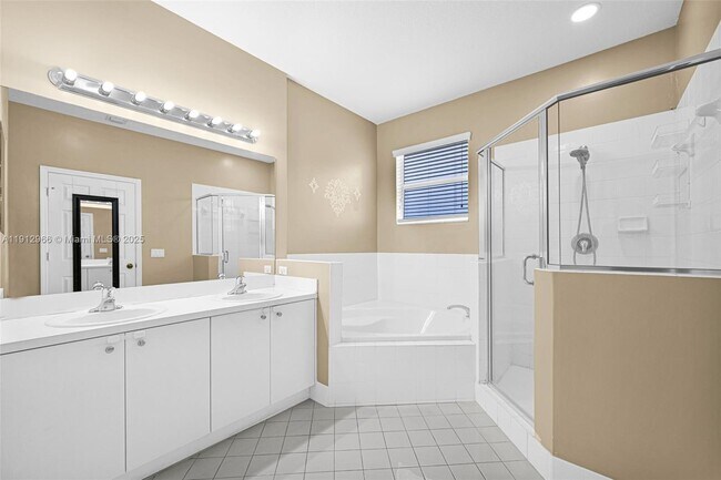 Building Photo - 22264 SW 93rd Ct