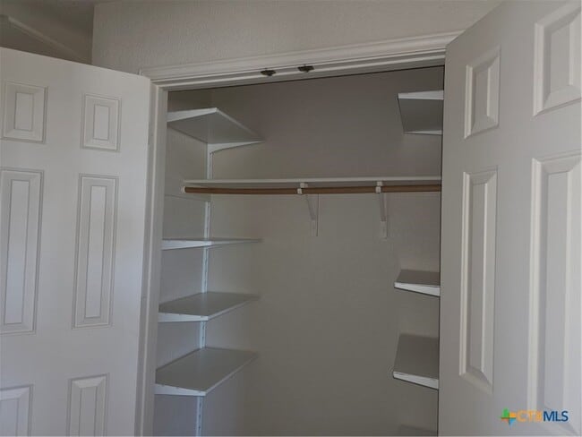 Building Photo - 3403 Bull Run Dr