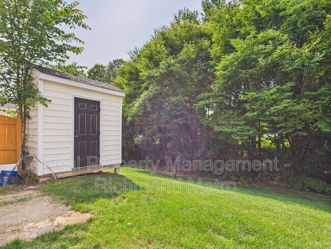 Building Photo - 1213 Magnolia Pointe Blvd