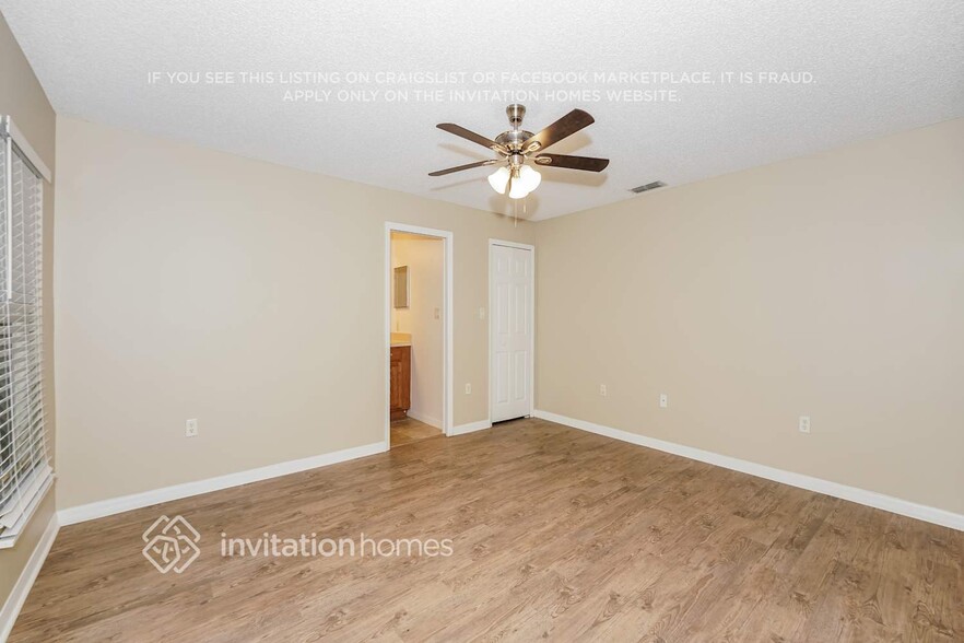 Building Photo - 7314 Carillon Ave