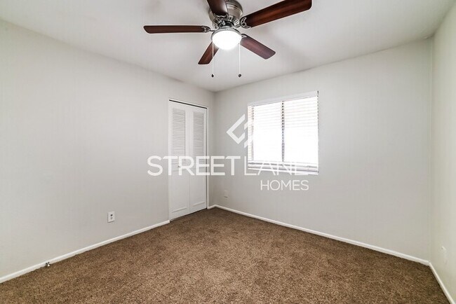Building Photo - Charming 3 bedroom home in Peoria!