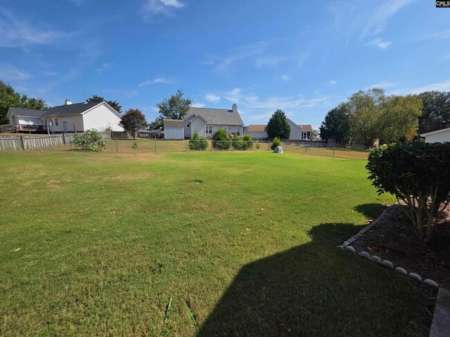 Building Photo - 129 Wildflower Ln