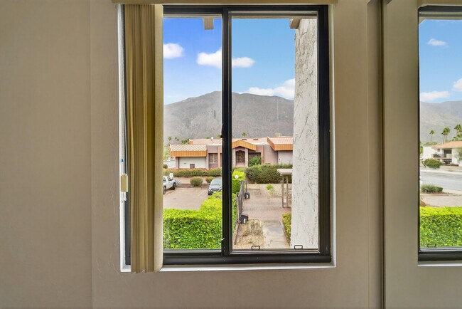 Building Photo - 1050 Ramon Rd