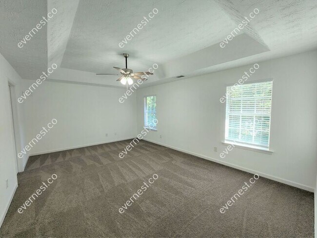 Building Photo - 4977 Hudson Rd