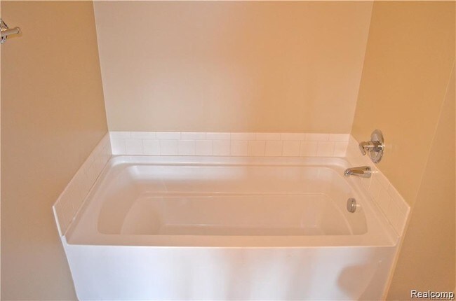 Building Photo - 43513 Pendleton Cir