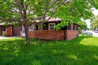 Building Photo - 2439 Clearview Ave