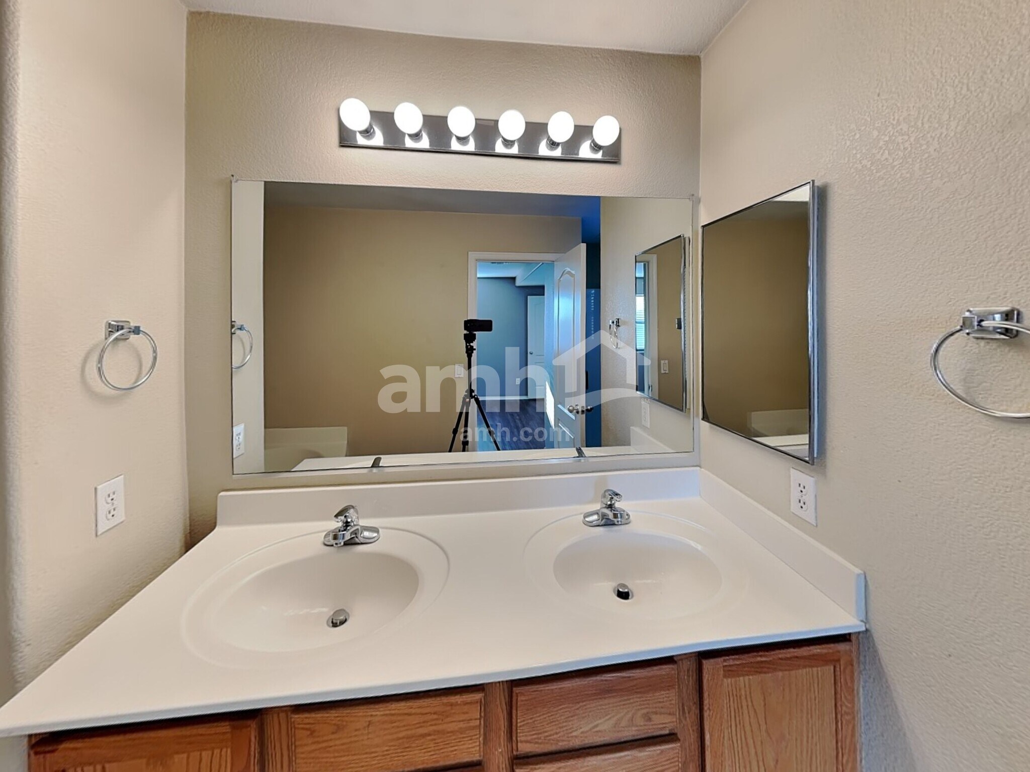 Building Photo - 17254 N 184th Dr