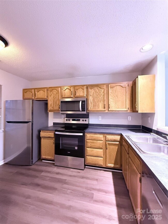 Building Photo - 9119 Exbury Ct