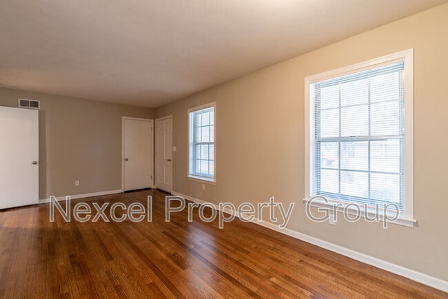Building Photo - 5121 Ginger Cir