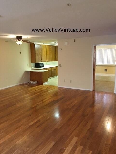 Primary Photo - 11508 Moorpark St