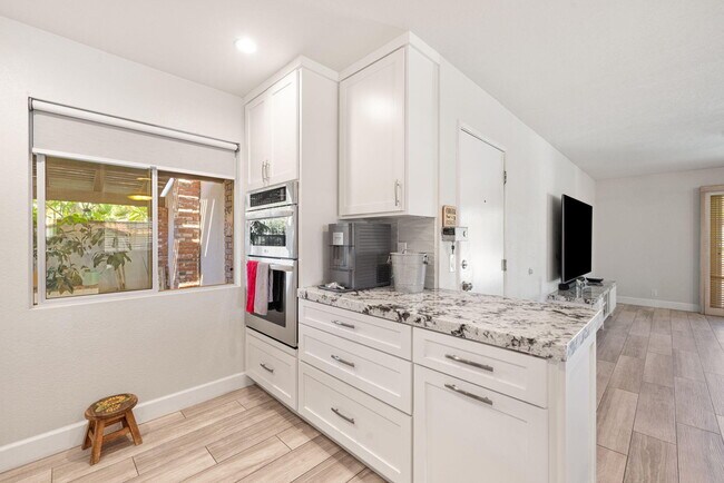 Building Photo - 42230 May Pen Rd