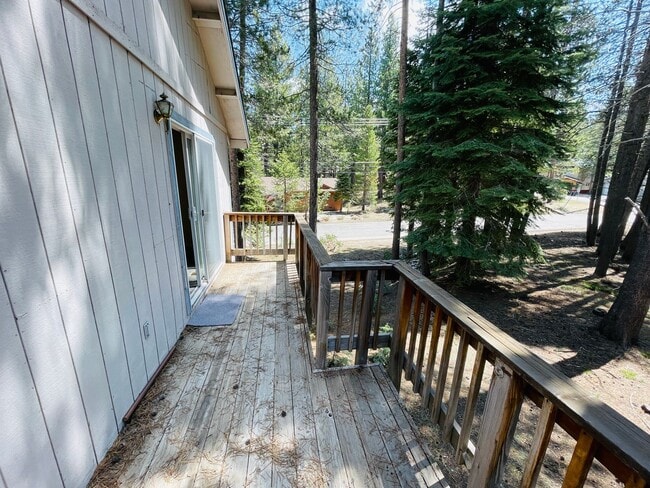 Building Photo - 3 bed 2 bath house for rent in South Lake Tahoe