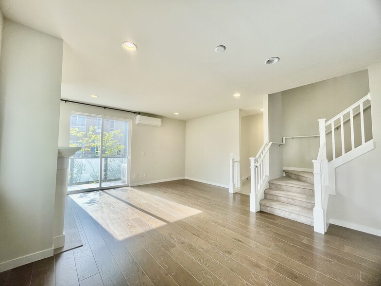 living room - 14647 36th Ct NE