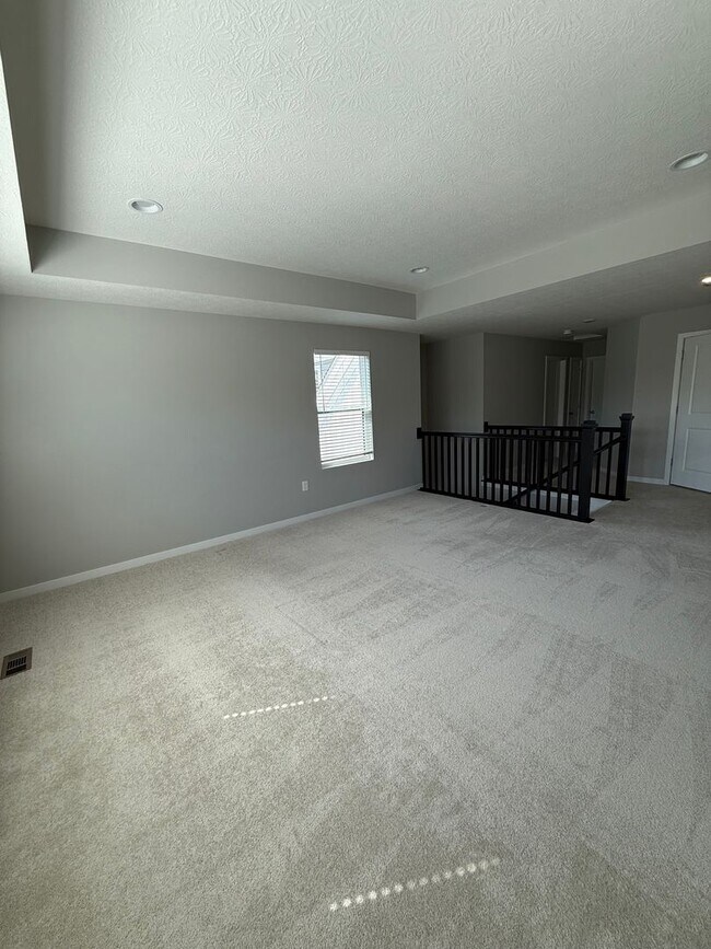 Building Photo - Stunning Westerville Condo with Loft | 2,086 Sq Ft | Garage | Move-In Ready