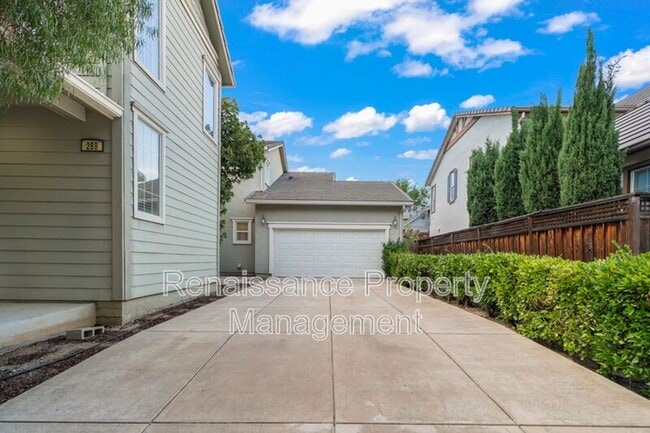 Building Photo - 288 W Fauna Ave