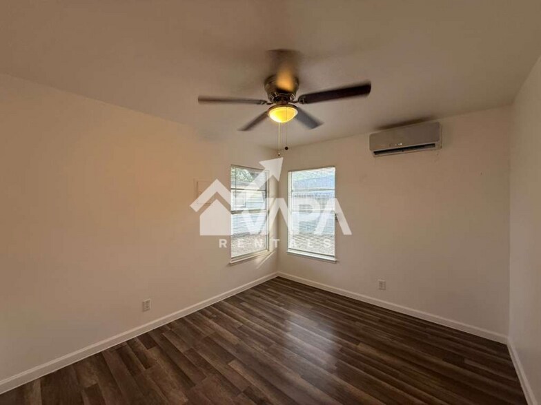 Building Photo - 6514 Mossledge Dr