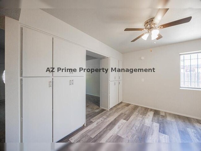 Building Photo - 1423 E Virginia Ave