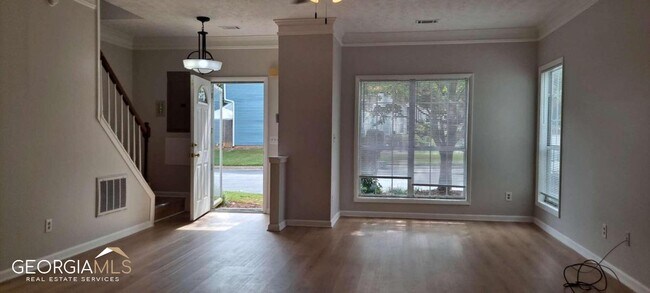 Building Photo - 3529 Mt Vernon Cir