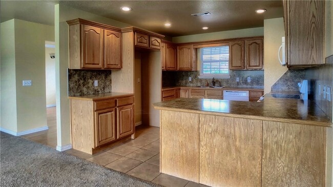 Building Photo - 2375 N Stonecrest Dr