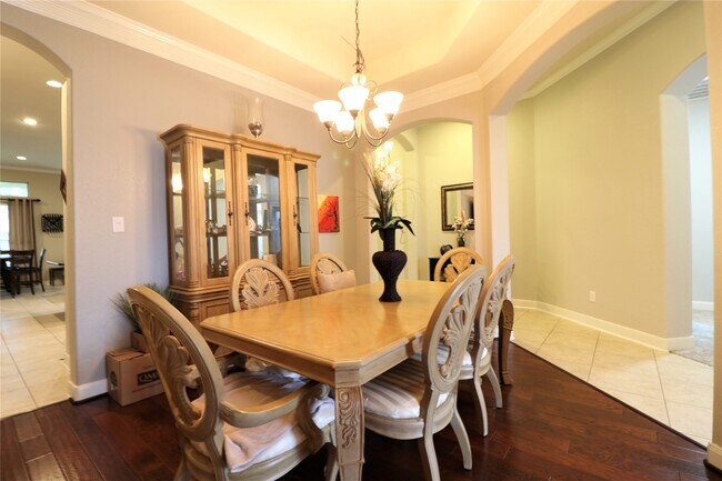 Building Photo - 6126 Emberwood Falls Dr
