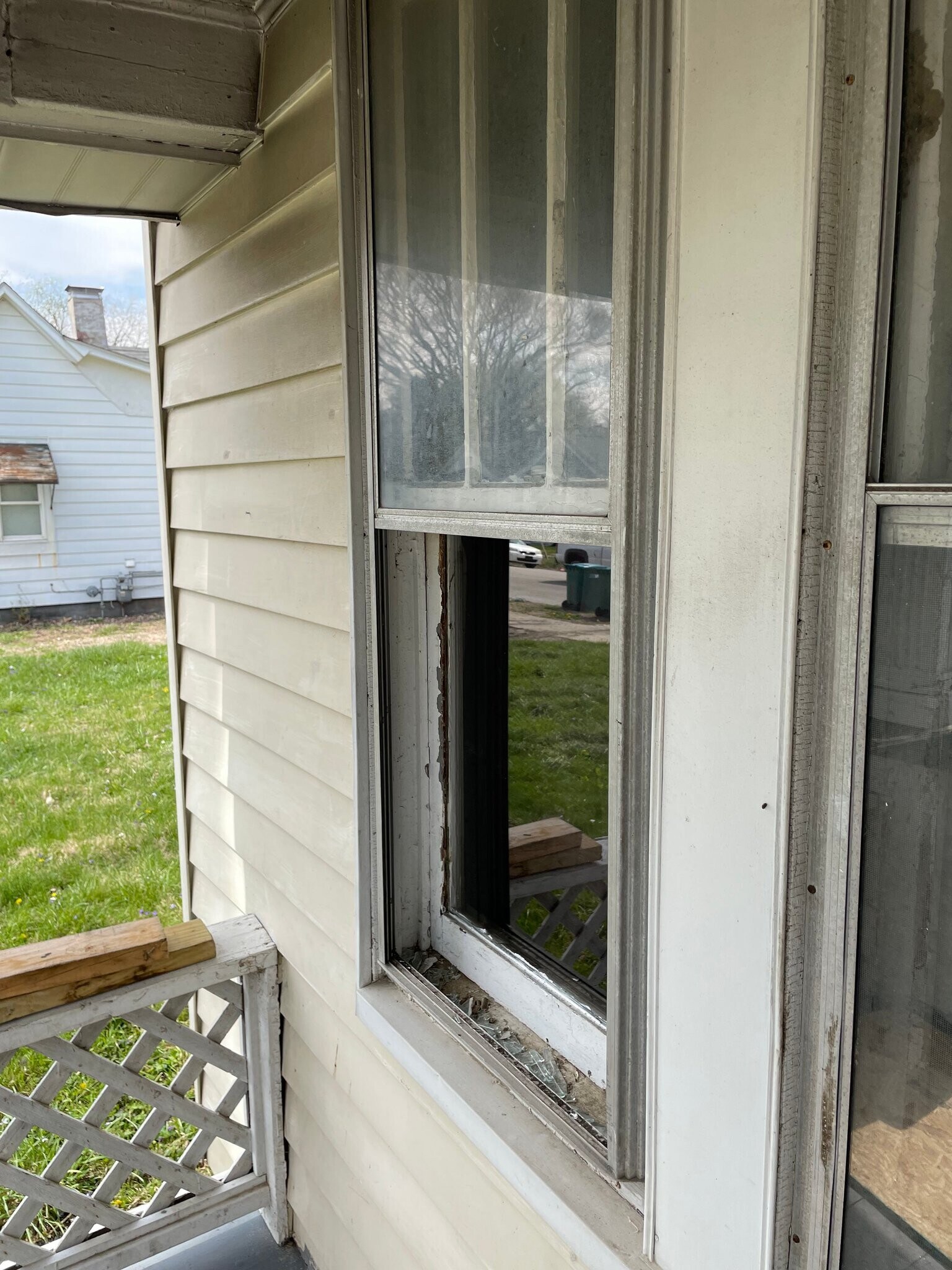 Building Photo - 1764 E Johns Ave